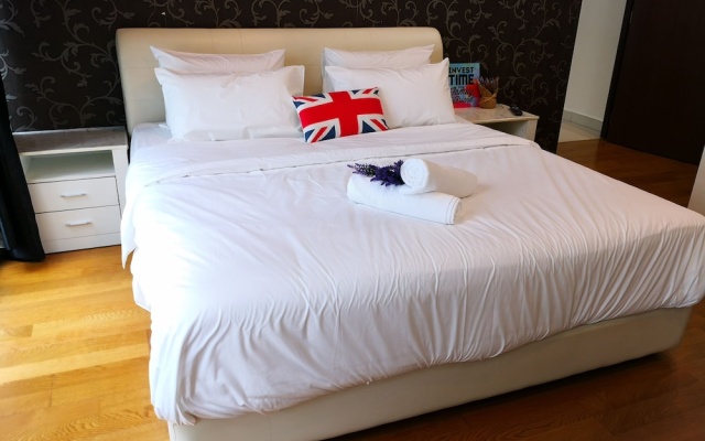 The Regalia Residences & Suites KLCC – Guest Rooms – Kuala Lumpur