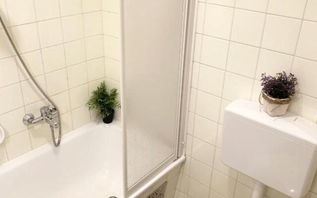 Family-friendly Deluxe Studio Apartment-TOP18