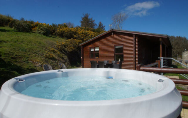 Holiday Home Uwch y Castell