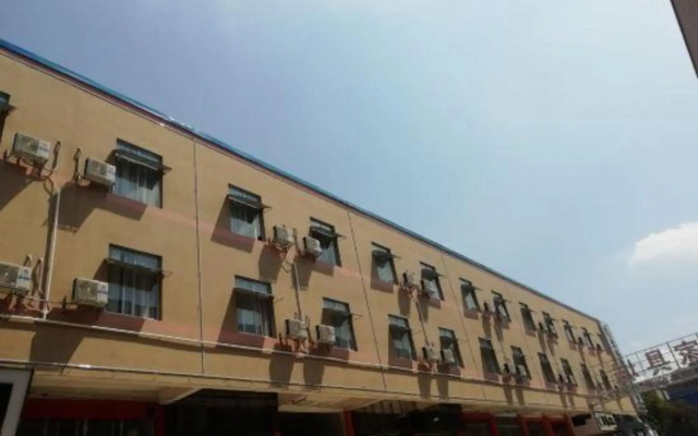 Jungle Express Hotel