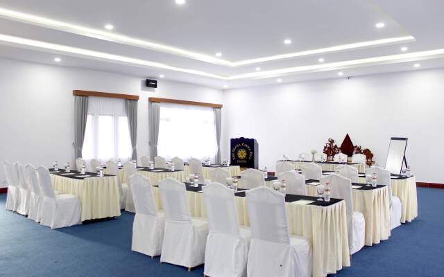 The Cakra Hotel
