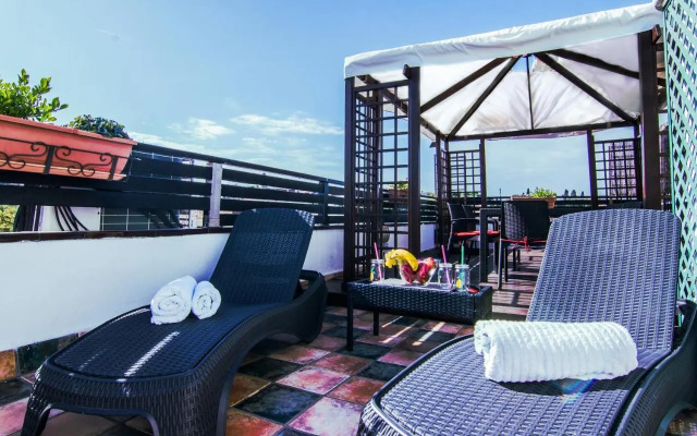 Unique Cozy Scenic Penthouse