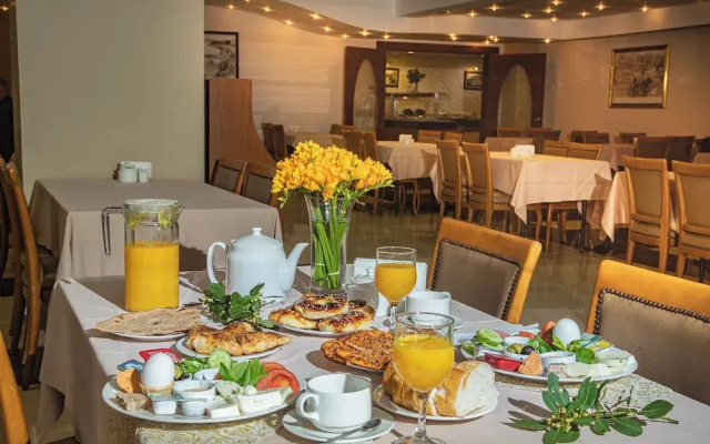 Grand Bogazici Otel