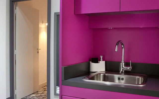 Serotel Suites