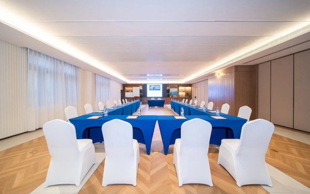 Holiday Inn Express Shanghai Pujiang Lianhang Rd M