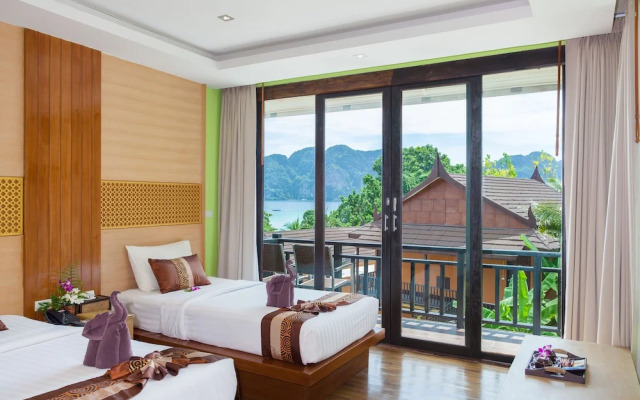 Phi Phi Long Beach Bungalow