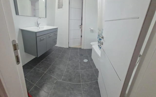 Ashkelon apartment near the beach