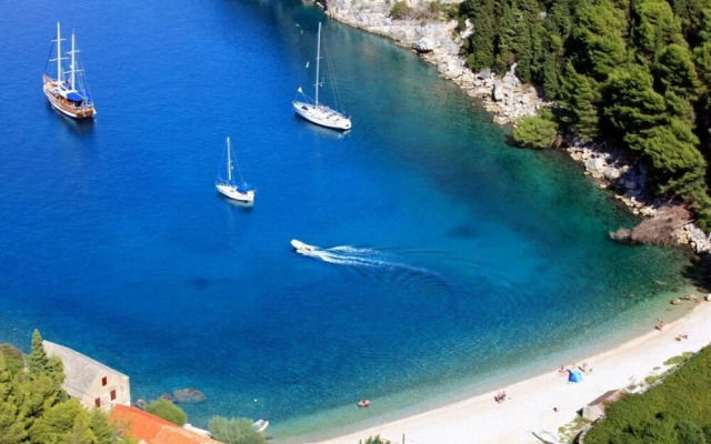 Sea View - 7 m From Beach - A1