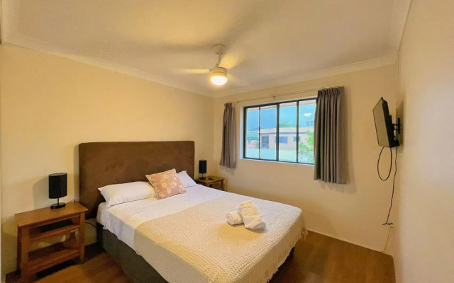 Karana Palms Resort