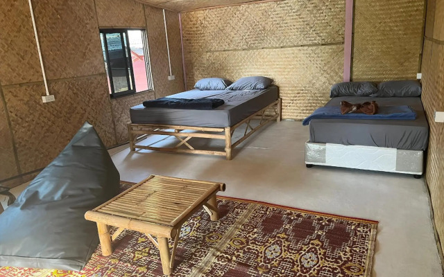 Haad Chao Phao Resort