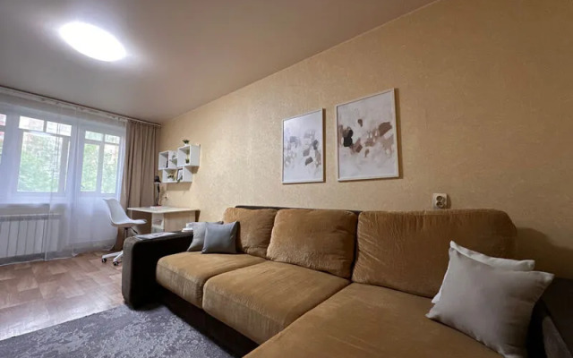 Apartment 52 at 15 Raevskogo Street