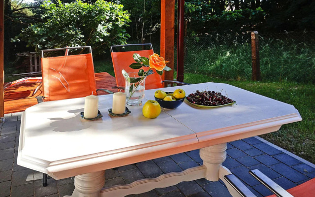 Peaceful Retreat Near Choczewo Pines