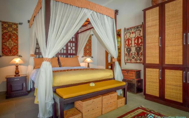 Villa Kamboja - Intimate Luxury Lovina Beach Villa
