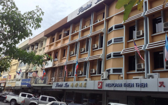 Pantai Inn