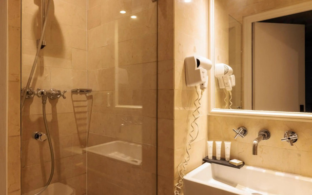 Hôtel Saint Martin Bastille