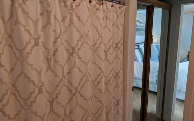 Boardwalk by Surfside VR