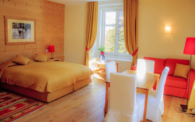 Maloja Club House