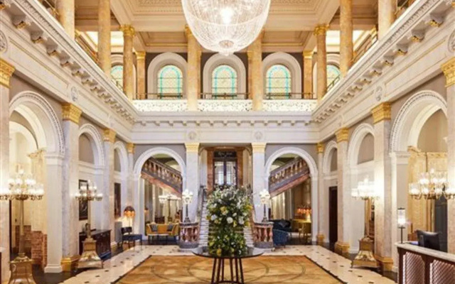 The Clermont London, Victoria