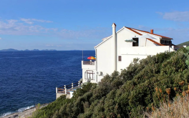 Apartment Zavalatica 183e