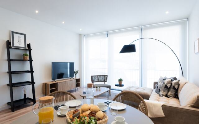 Petit Luxe Tobella