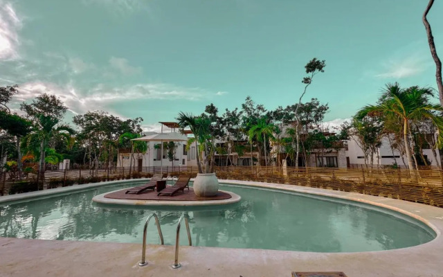 PentHouse con jacuzzi privado, cenotes, piscinas, GYM