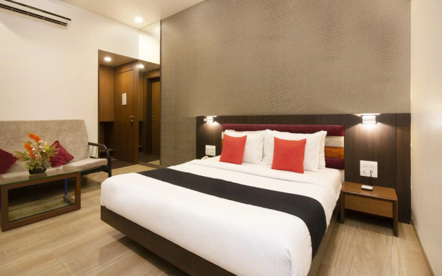 Royal Garden Resort & Lawns by OYO Rooms