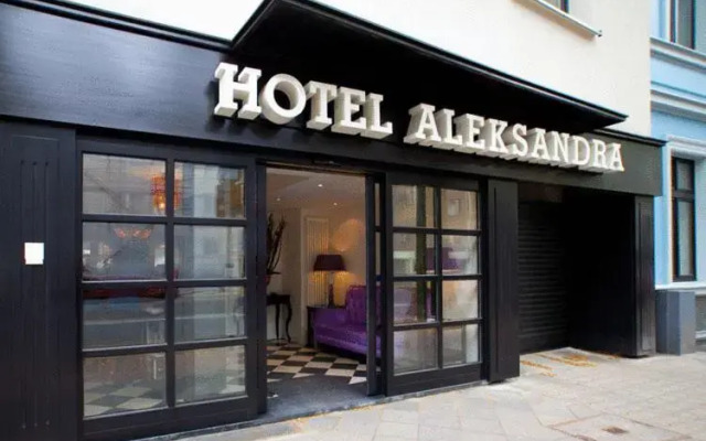 hotelImage
