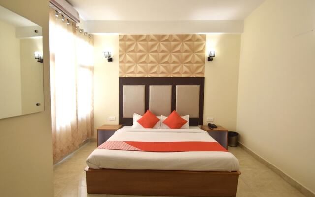 Oyo 11567 Hotel Shivalik Hills
