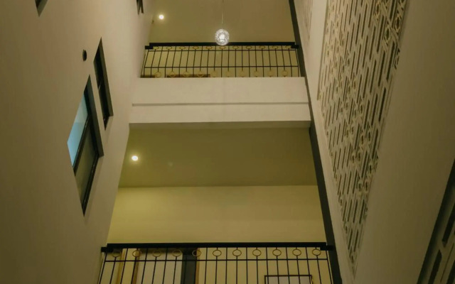 Urbanest Inn House Slipi