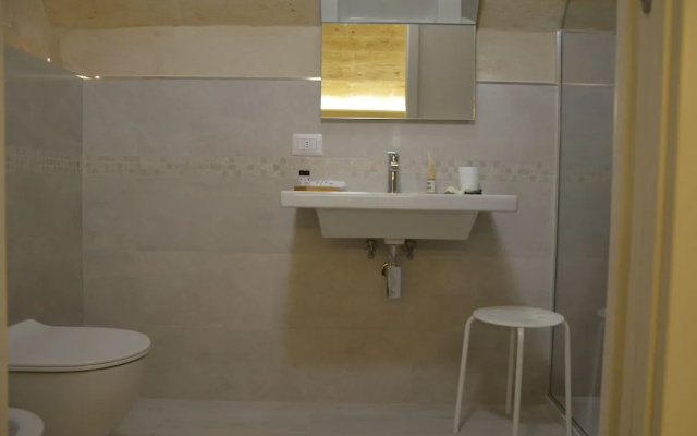 In & Out Matera