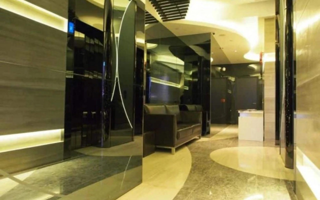 Fashion Hotel - formerly A Hotel