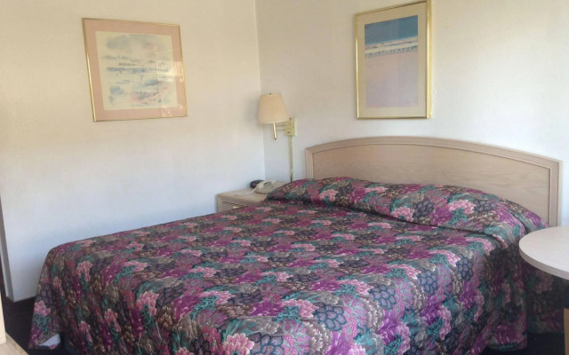 American Budget Inn and Suites- Modesto