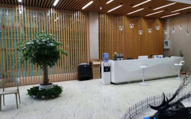 Zhenning Qianyi Hotel