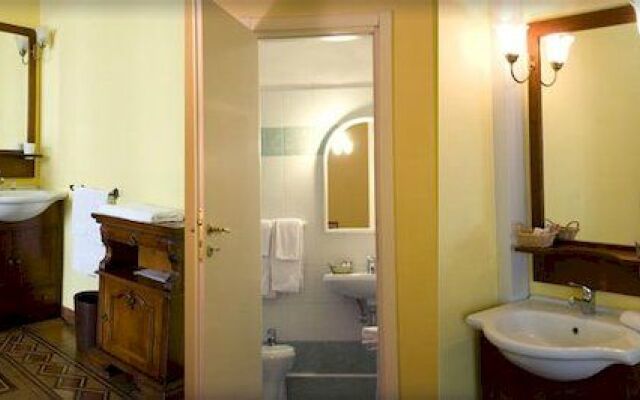 Albergo Locanda Alambra
