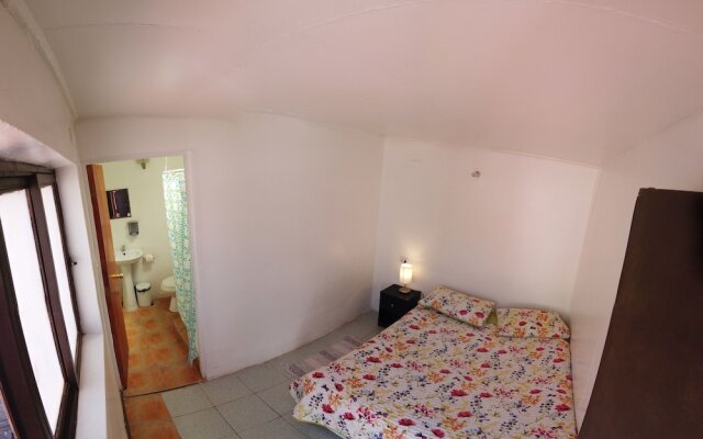 Hostal Covaine - Hostel