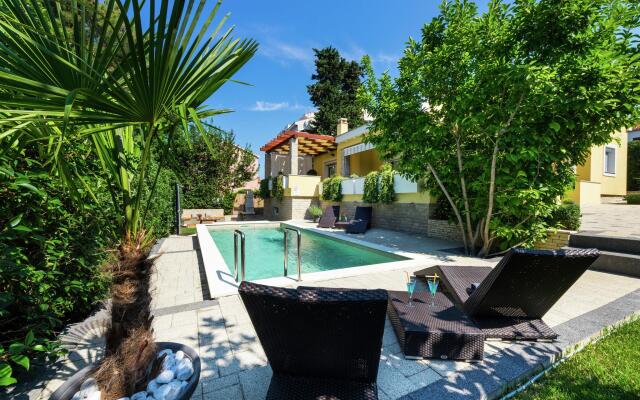 Exquisite Villa With Private Pool in Zadar