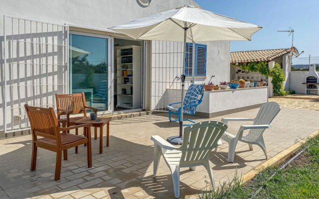 Amazing Home in Pellegrino With 4 Bedrooms and Wifi