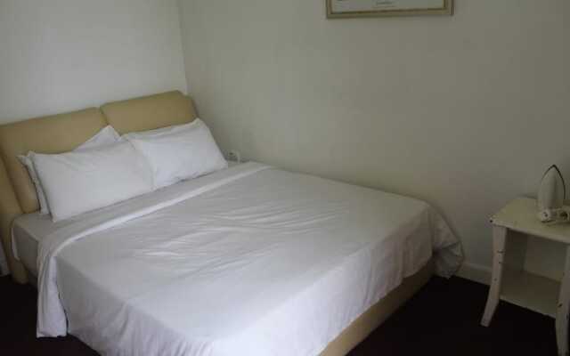 Times Square Residences By Alma