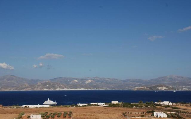 White House with Sea View