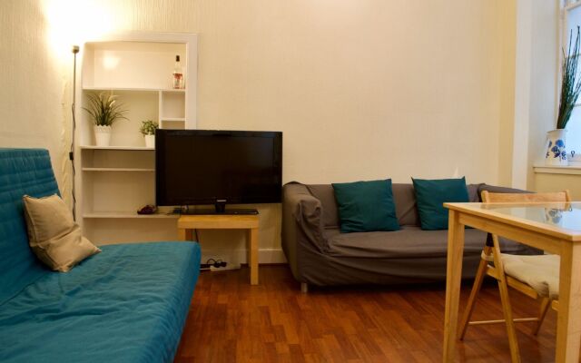 2 Bedroom Apartment In Pleasance