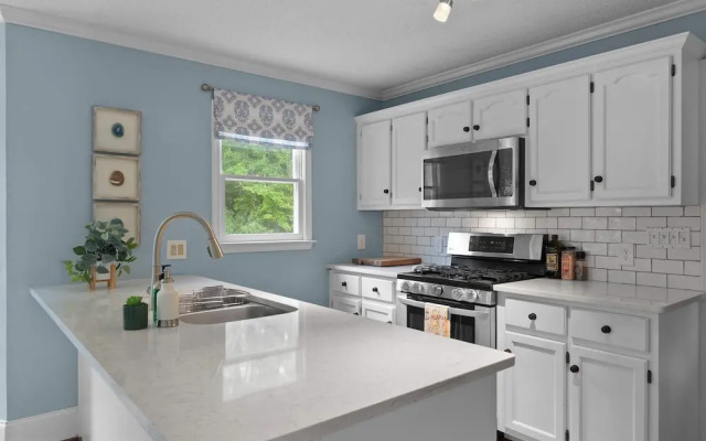 Southern Sunshine Retreat