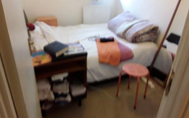 Uncle Errols Bed  Breakfast