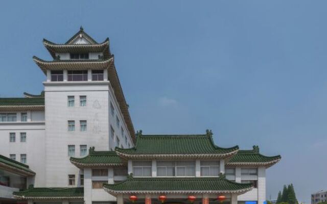 Yancheng Hotel
