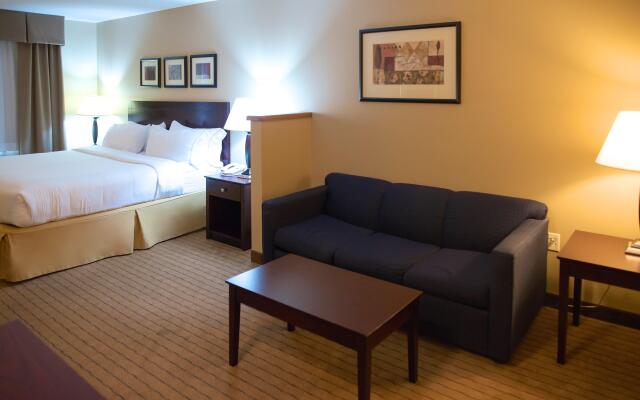 Holiday Inn Express Devils Lake by IHG