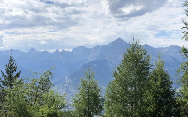 Tschoueilles 5 MOUNTAIN & QUIET chalet 10 pers