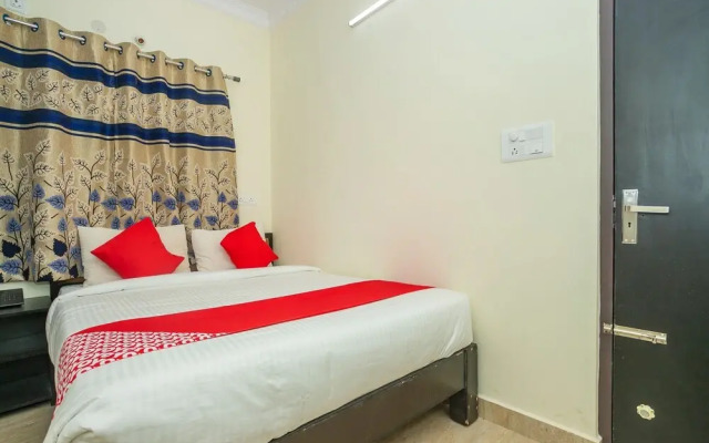 Oyo 28119 Omkar Global Inn