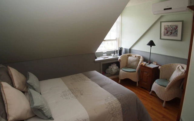 Au Manoir de la rue Merry