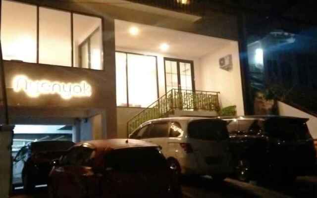 NYENYAK MRT Lebak Bulus Simatupang