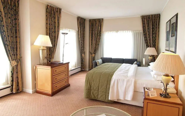 The Beardmore Conference Hotel