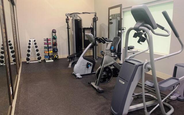 La Quinta Inn  Suites by Wyndham Houston Channelview